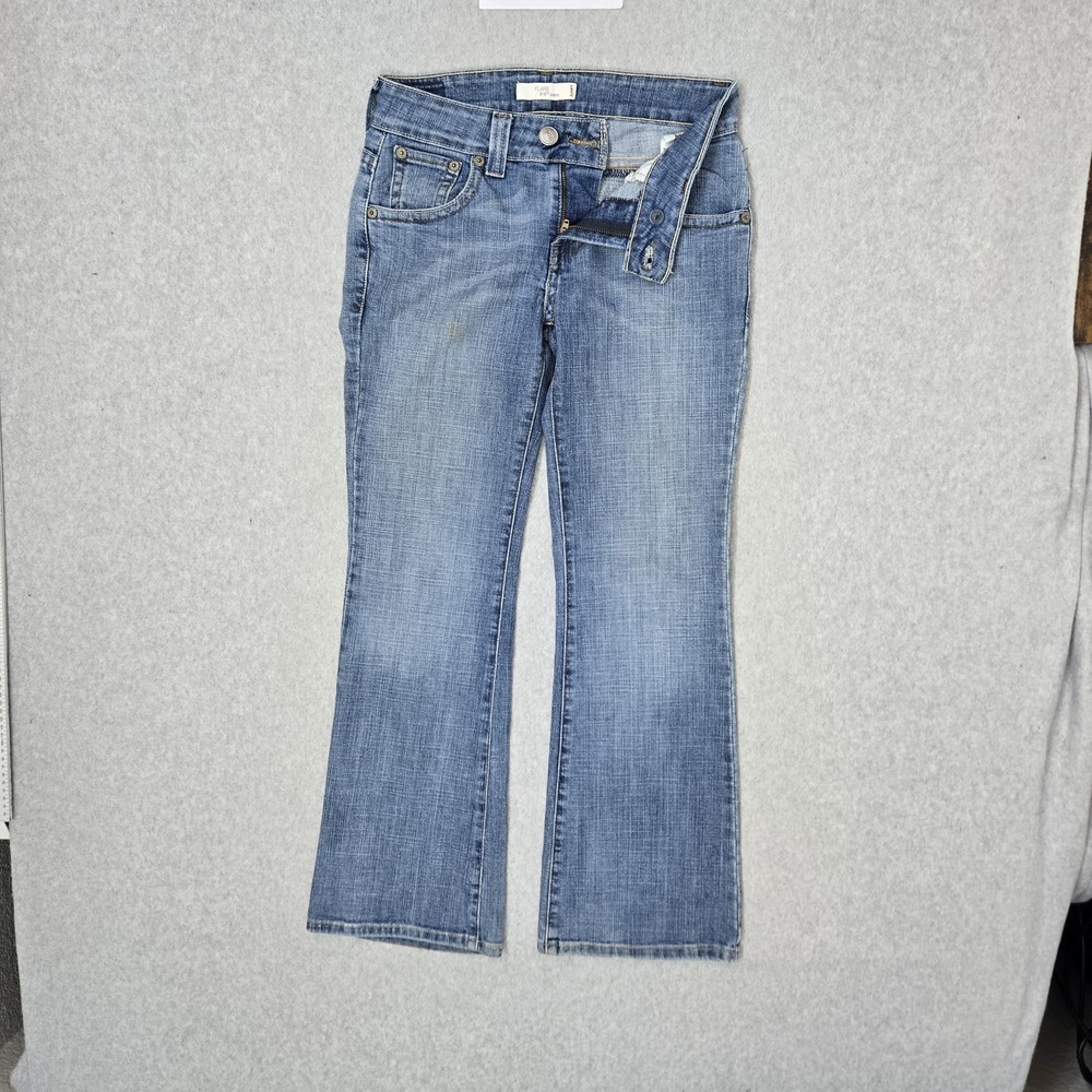 Levi's 515 Women Jeans 6P MEDIUM Light Blue Denim Flare 30" Inseam